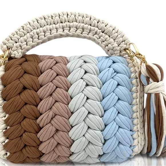 CHQUEL Multicolor Woven Handbag - Picture 3 of 6